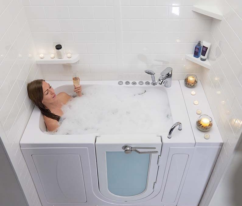 Walk-In Tub & Shower Combos: The Best of Both Worlds for Colorado Bathrooms